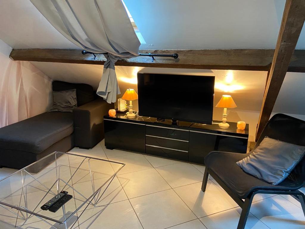 Studio Cosy A 35 Mn De Paris. Corbeil-Essonnes Buitenkant foto
